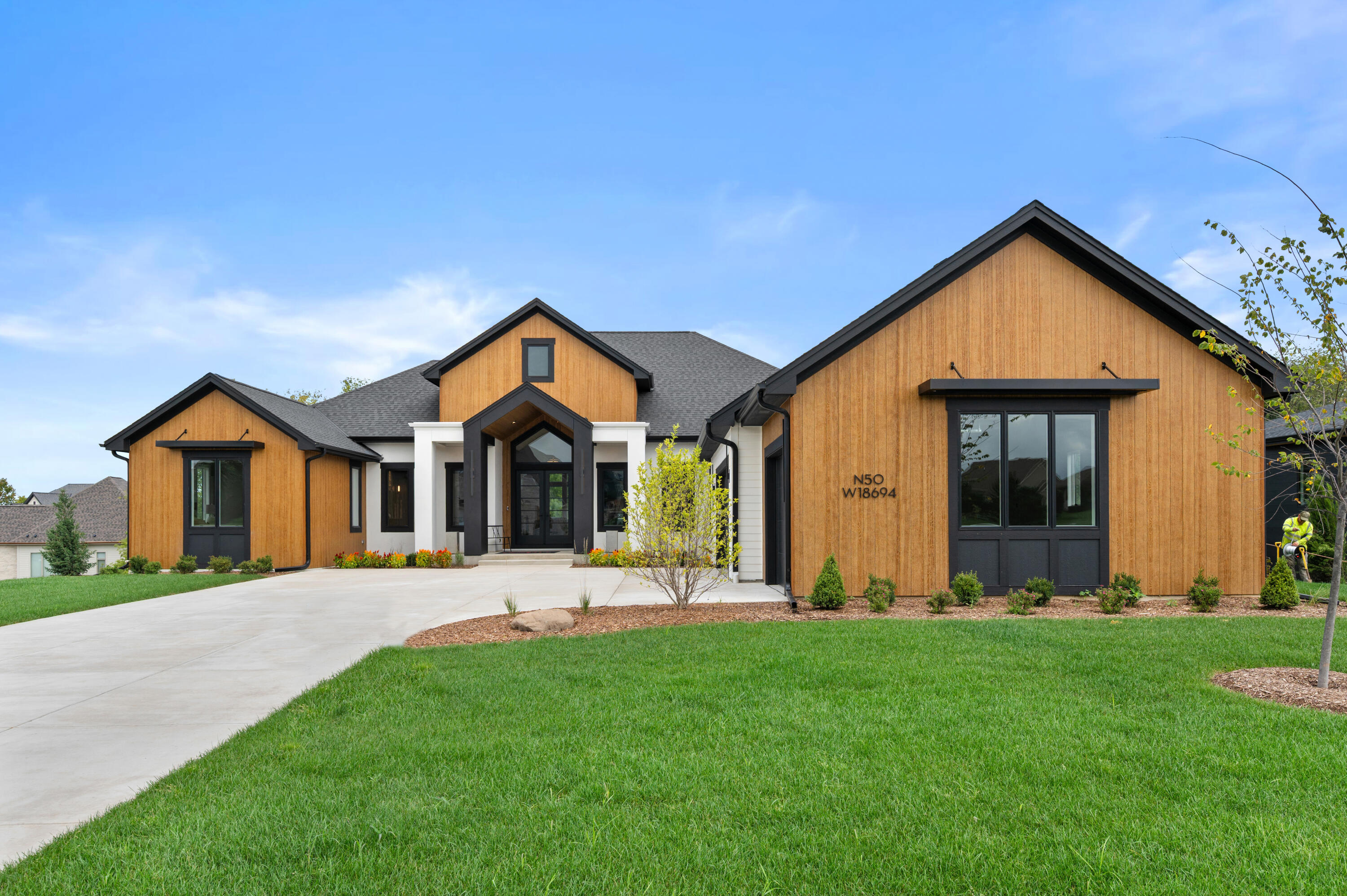 N50w18694 Woodfield Way Property Photo 1