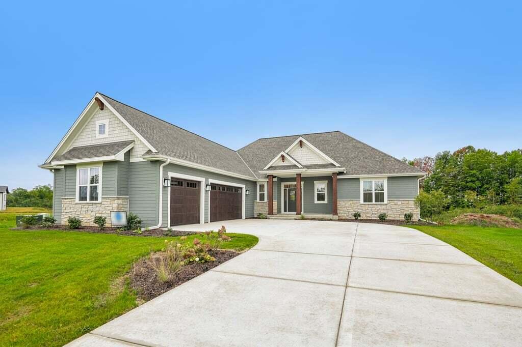N51w18847 Quietwood Dr Property Photo 1