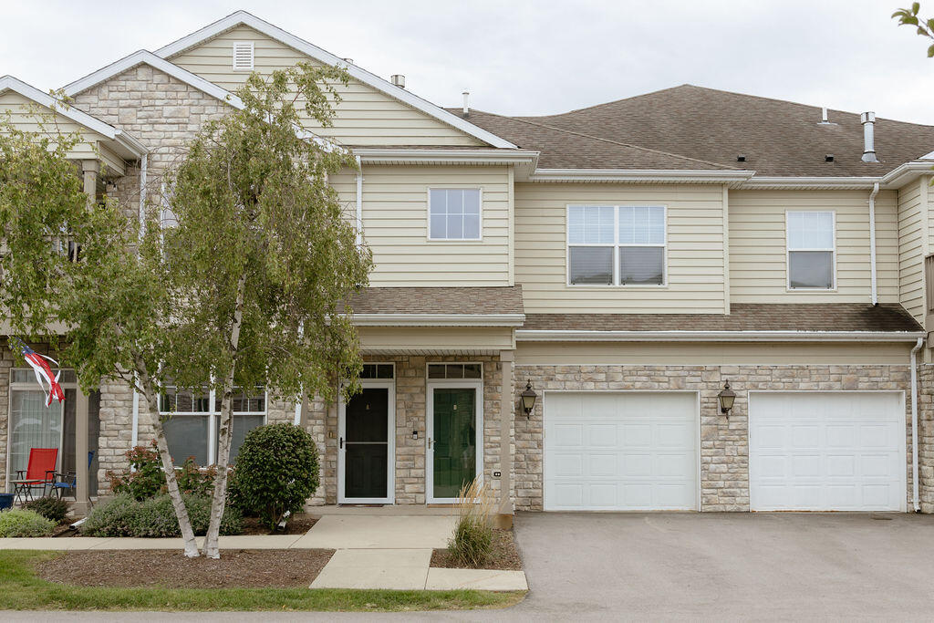 N17w26522 Meadowgrass Cir Property Photo 1