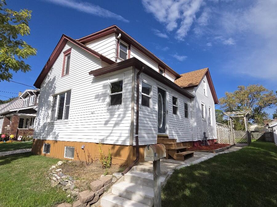 1409 S 16th St Property Photo 1