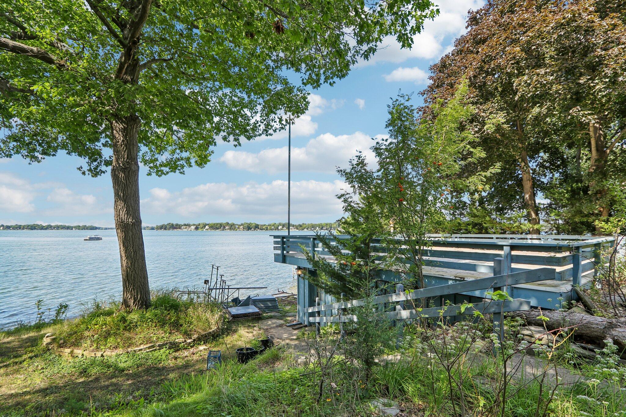 W334n5935 Road M - Property Photo 1
