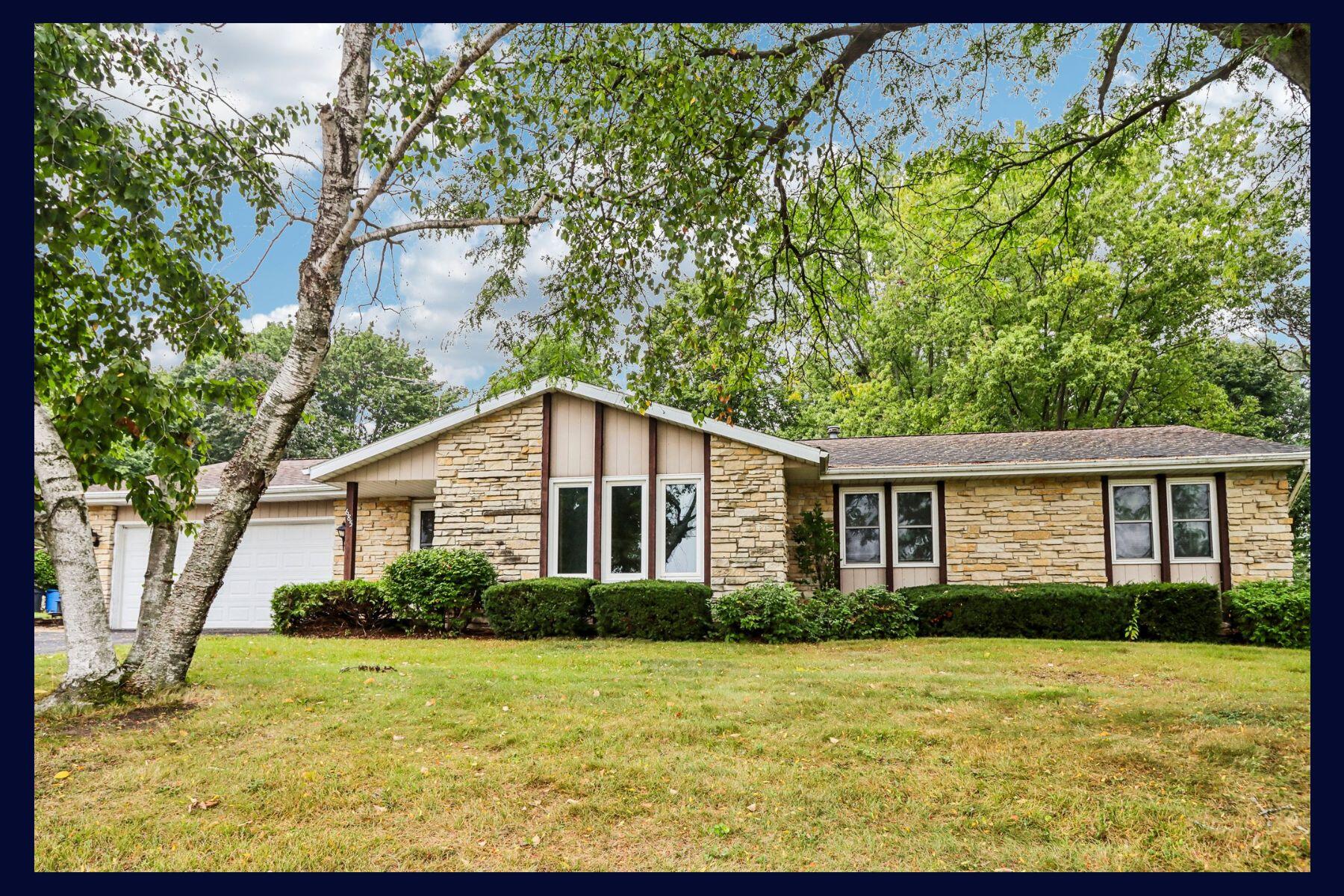 685 Oak Dr Property Photo 1