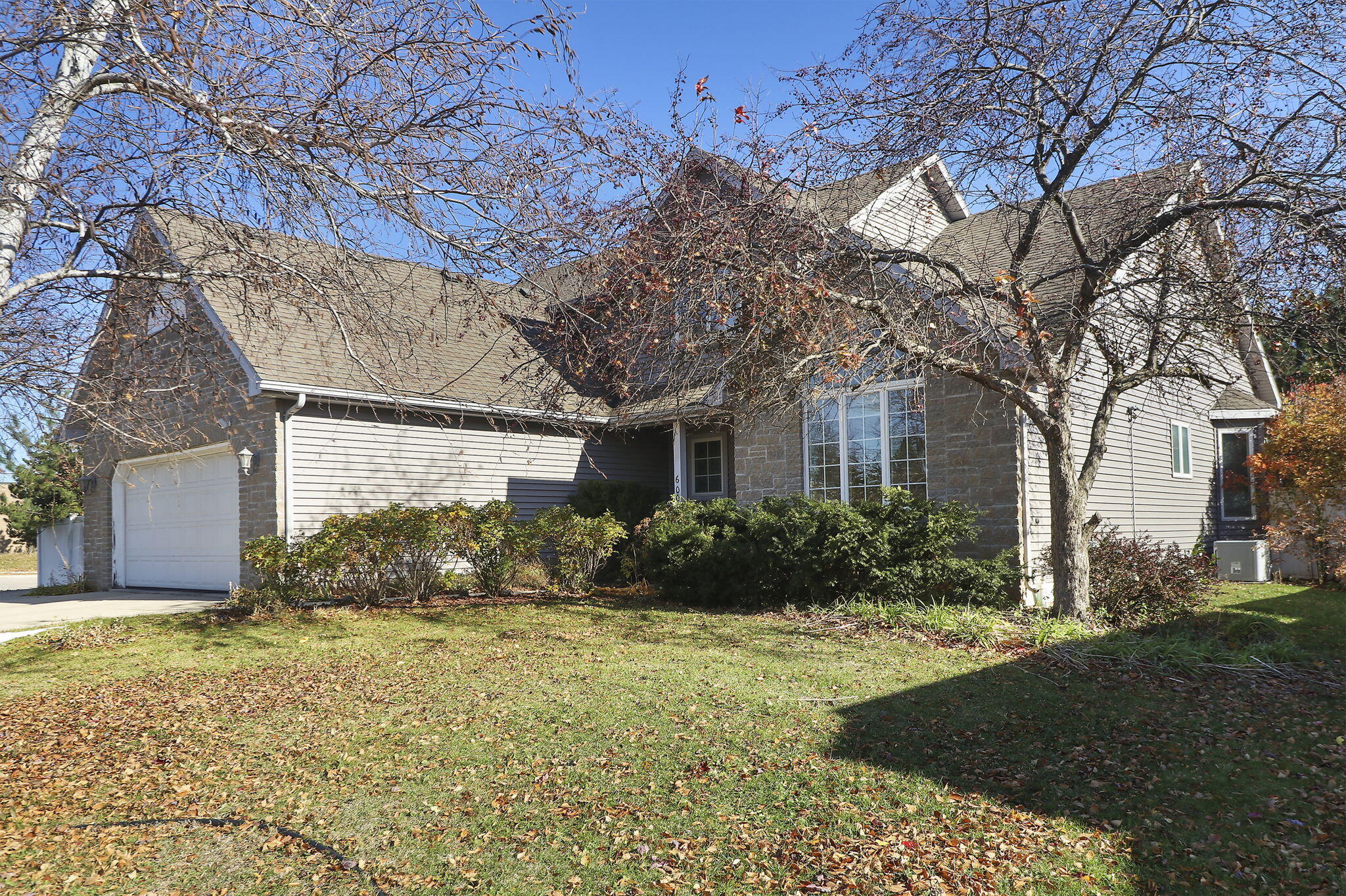 6001 94th Ct Property Photo 1