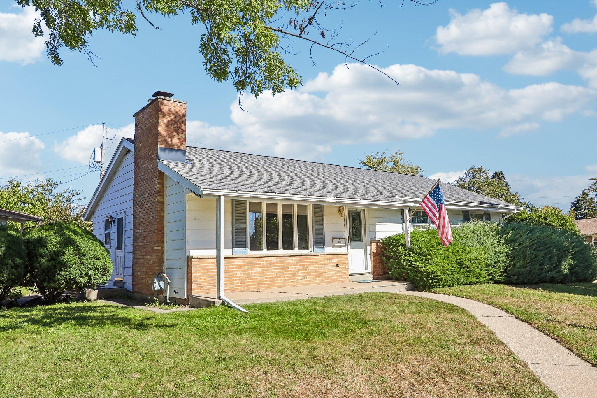 420 Sonya Dr Property Photo 1