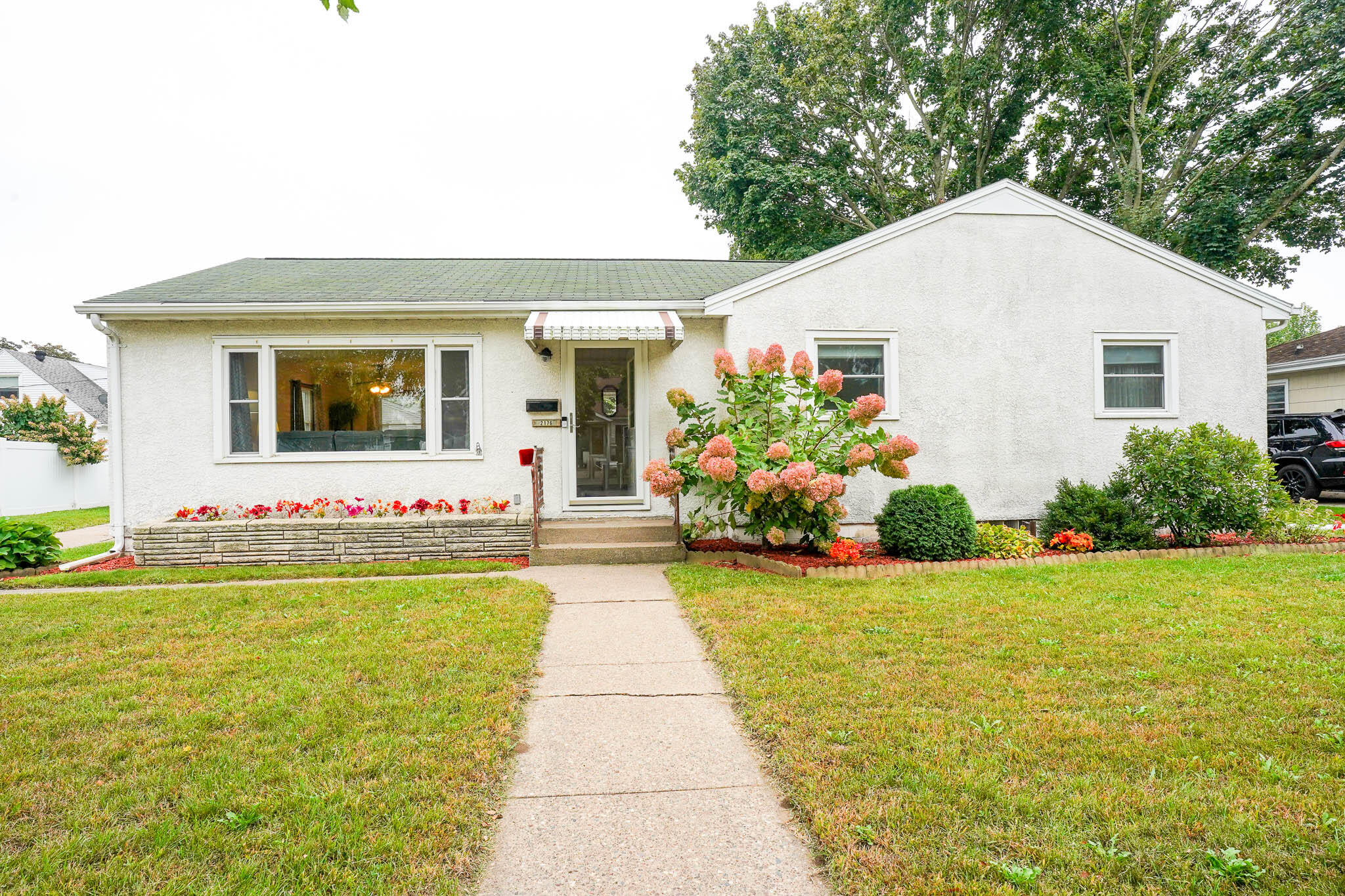 2176 Weston St Property Photo 1