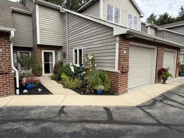 240 Marina Ct Property Photo 1