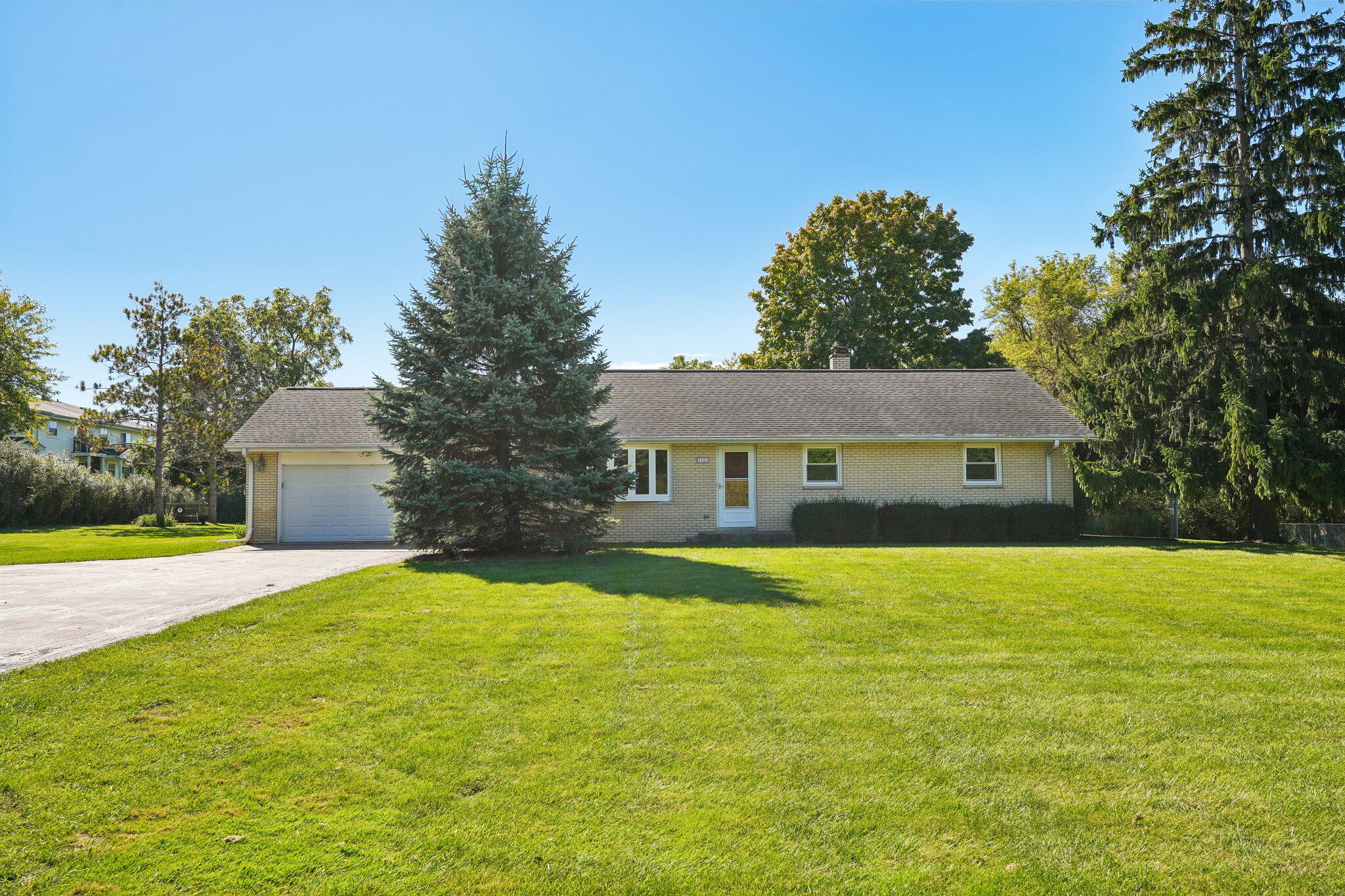 10321 W Church St Property Photo 1