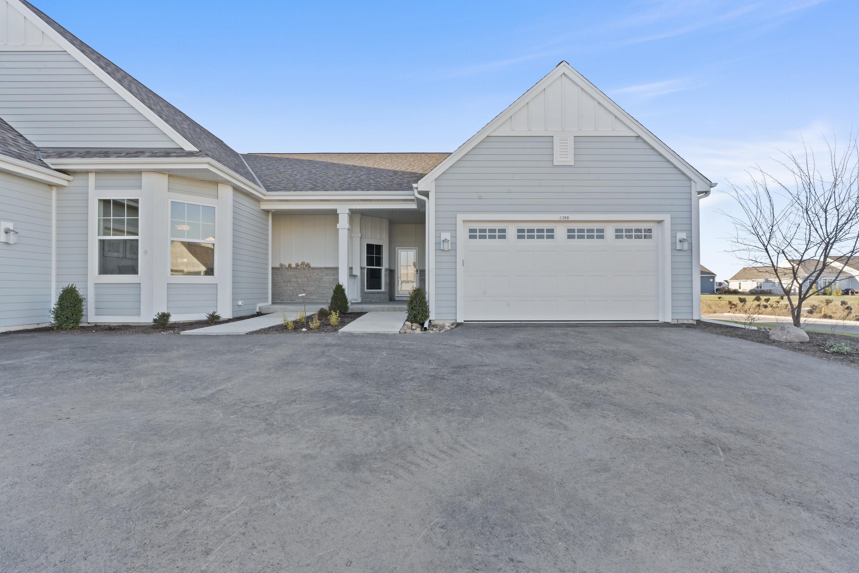 1383 Prairie Creek Cir Property Photo 1