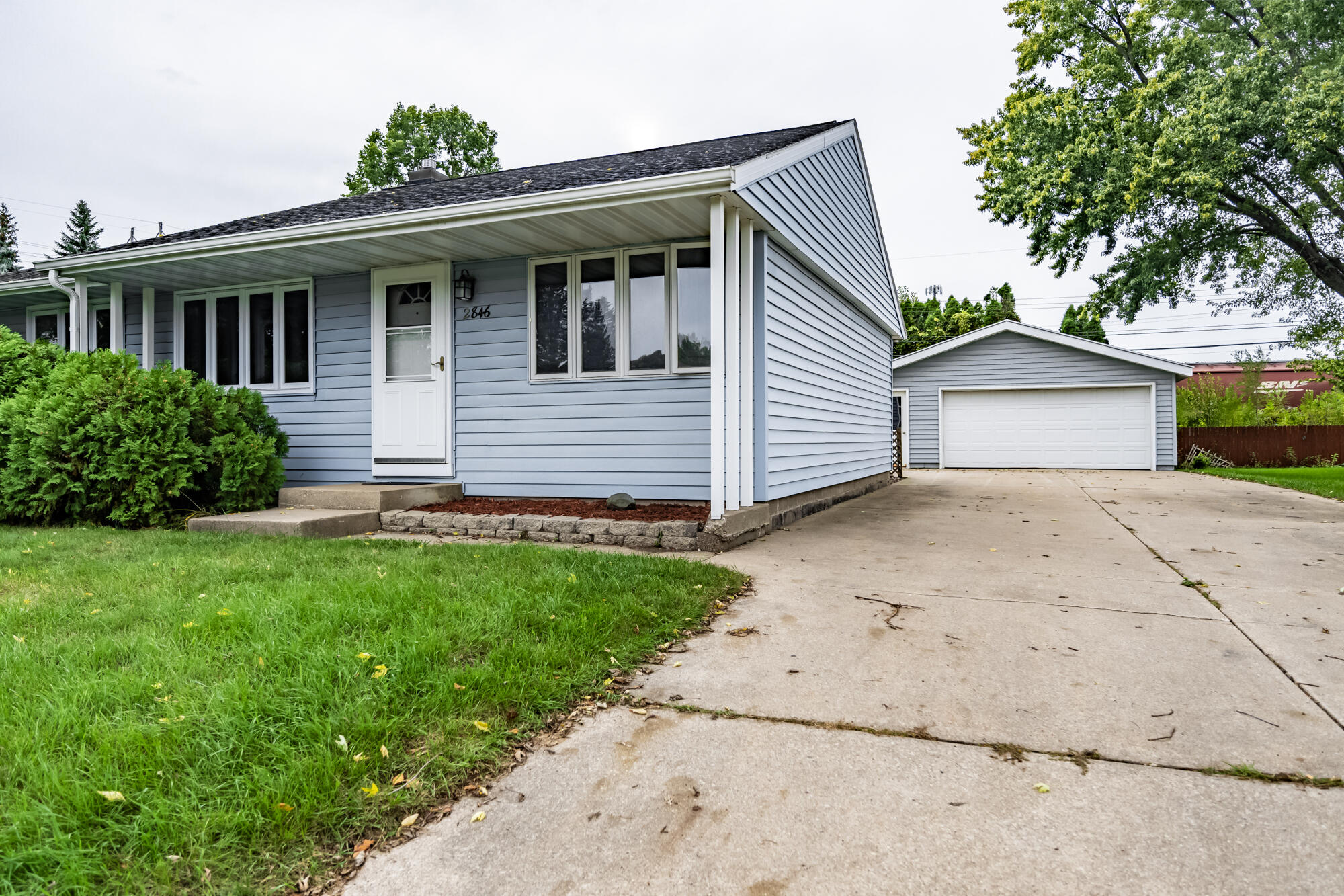 2846 29th Ct Property Photo 1