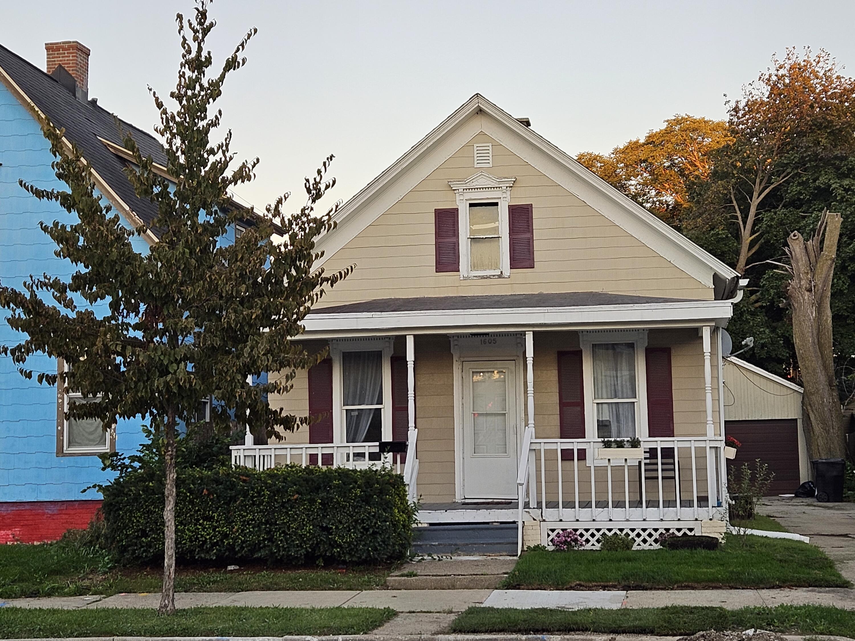 1605 Phillips Ave Property Photo 1