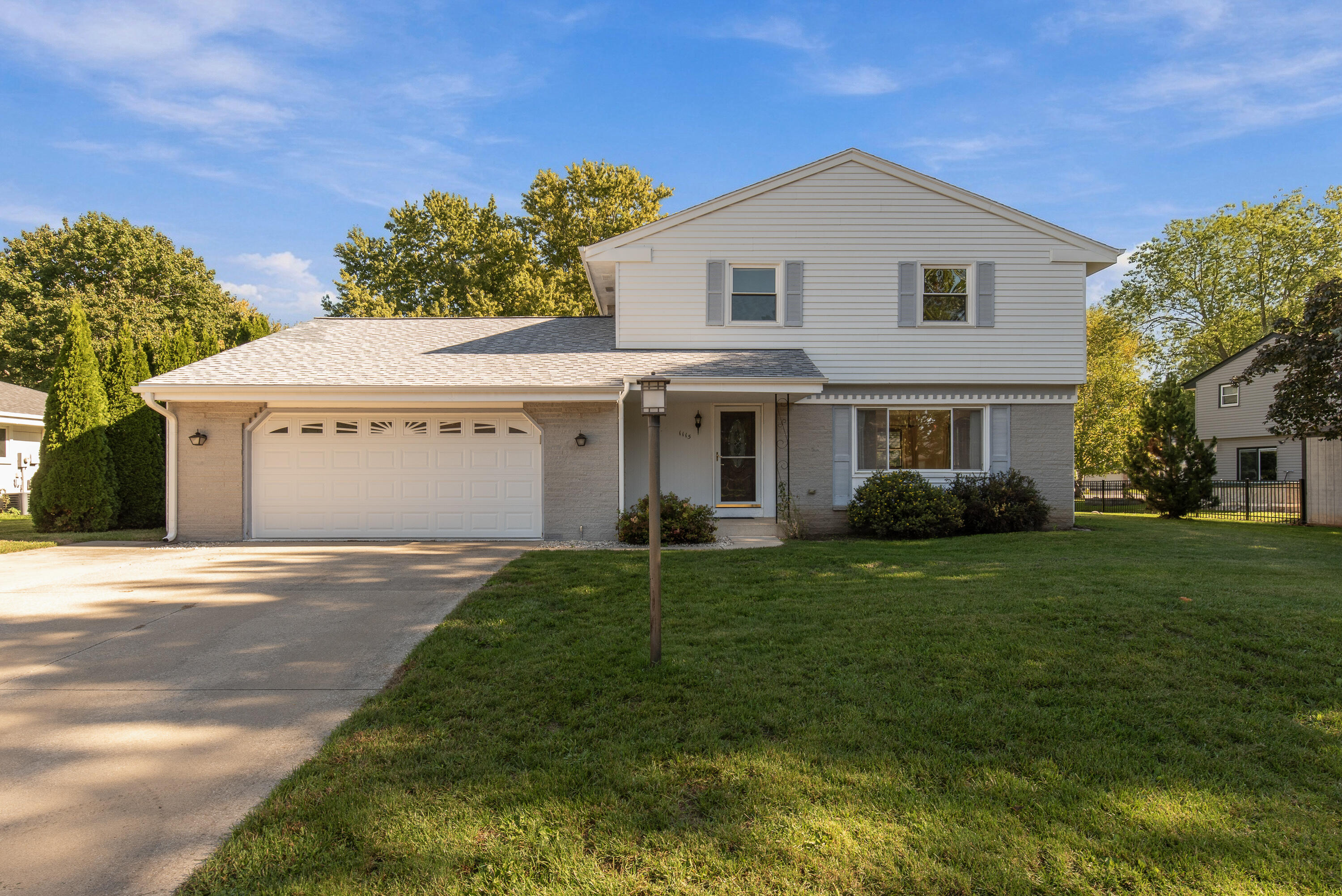 1115 Saratoga Pkwy Property Photo 1
