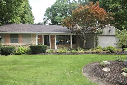 590 E Ravenswood Hills Cir Property Photo 1