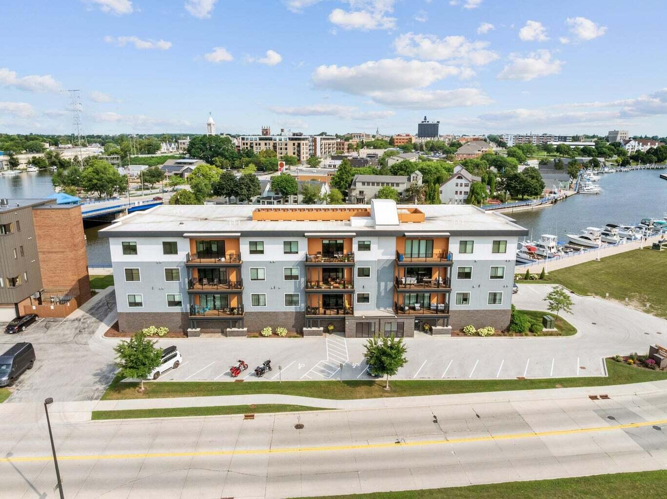 750 S Pier Dr Property Photo 1