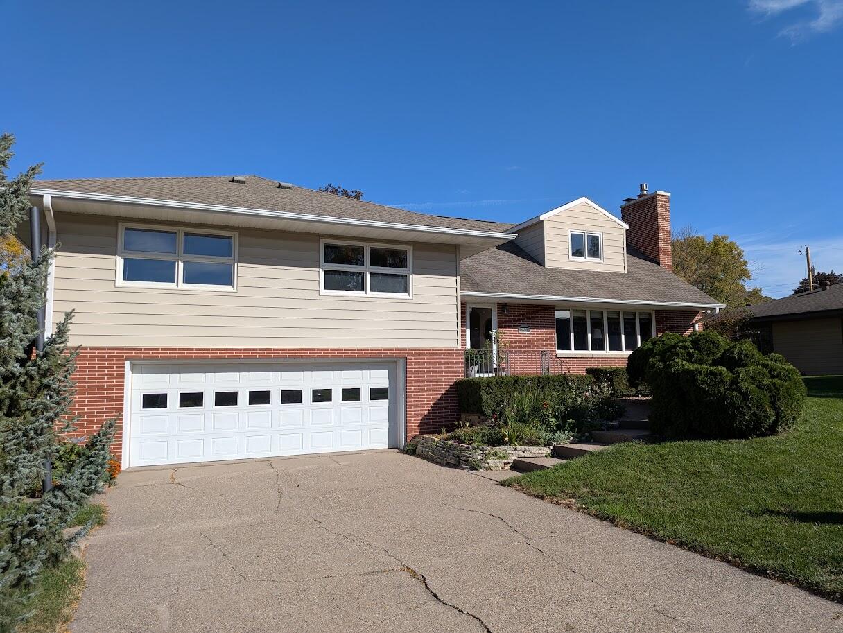 2621 Van Loon Rd Property Photo 1