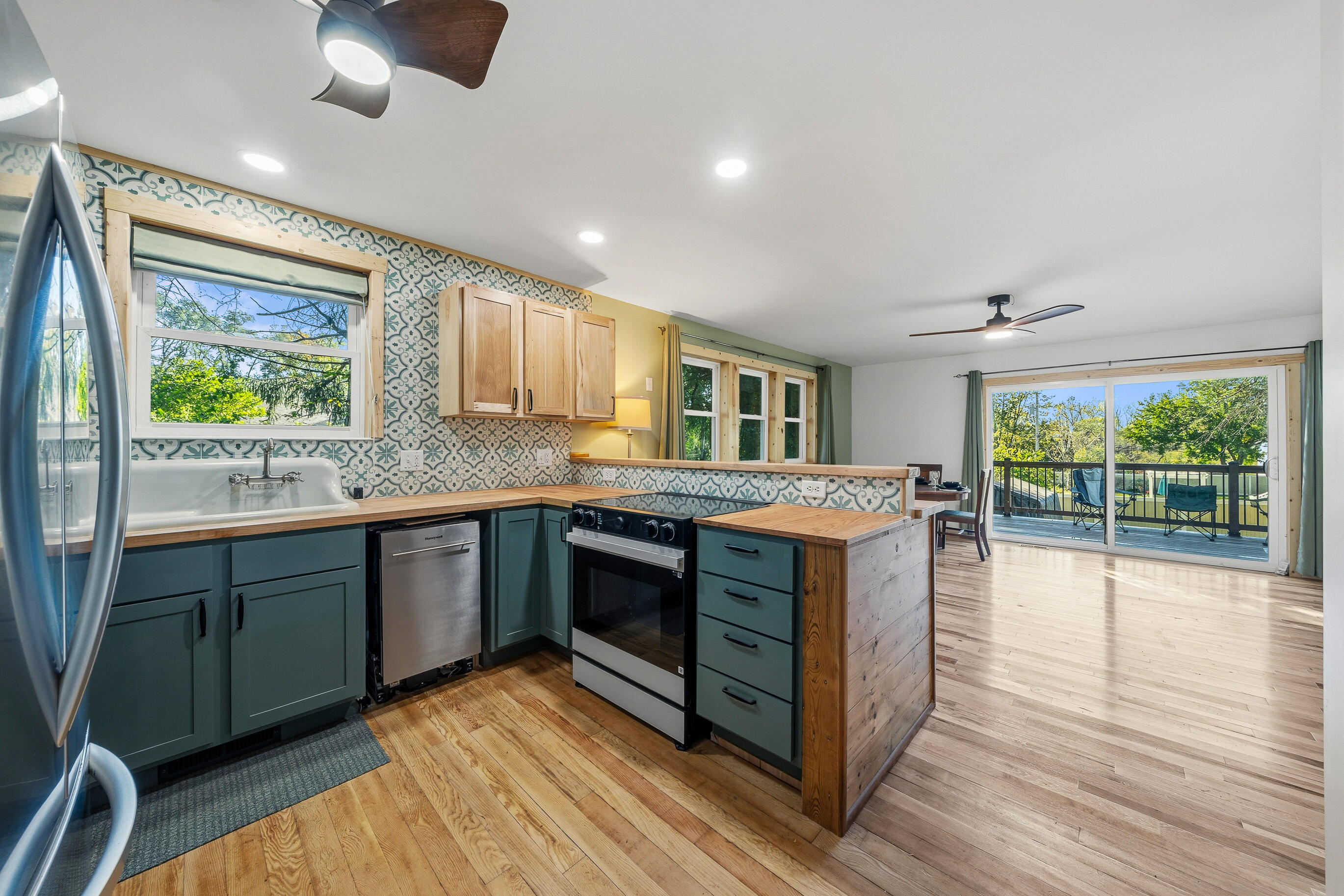 107 Bayview Rd Property Photo 1