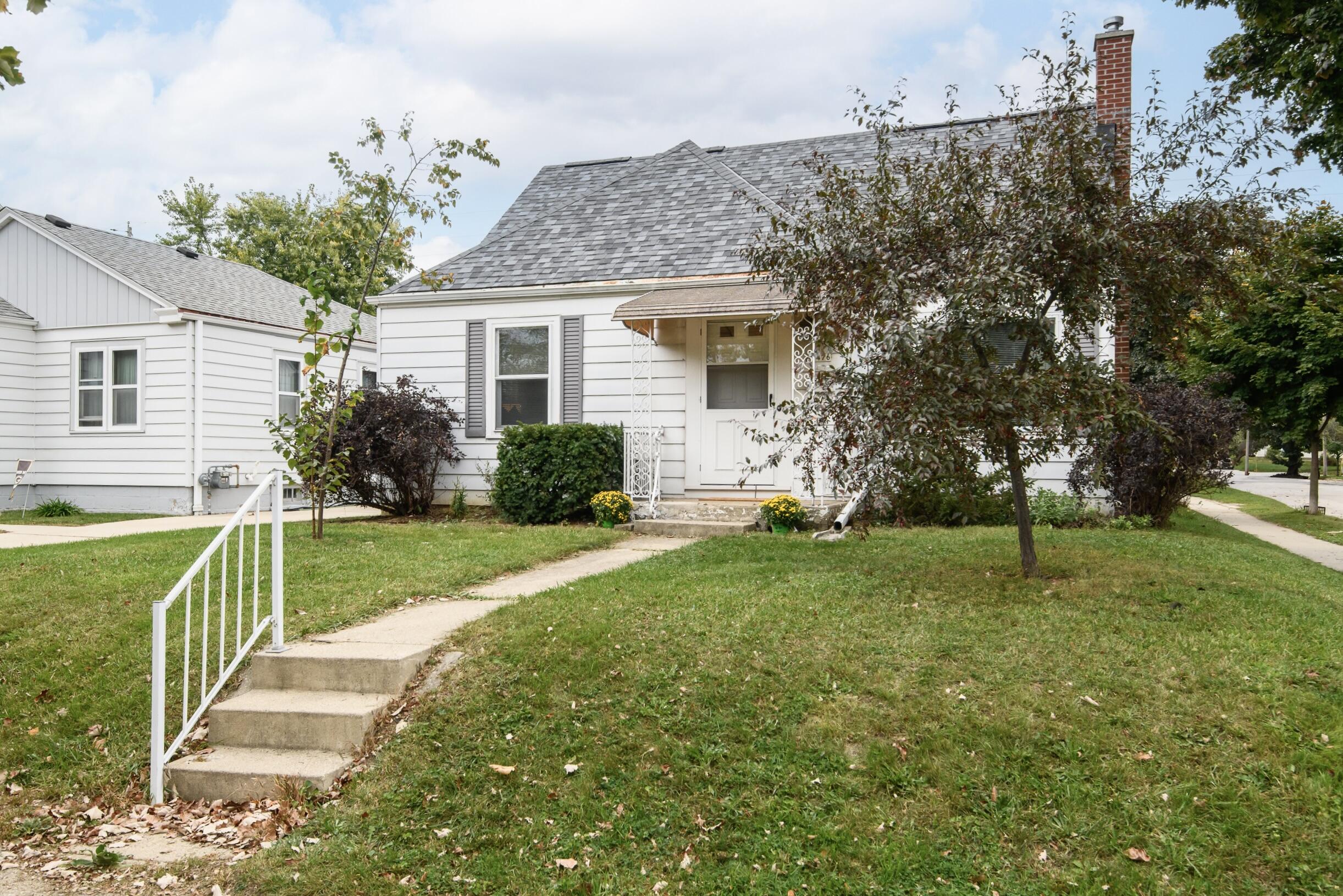 3476 S Brust Ave Property Photo 1