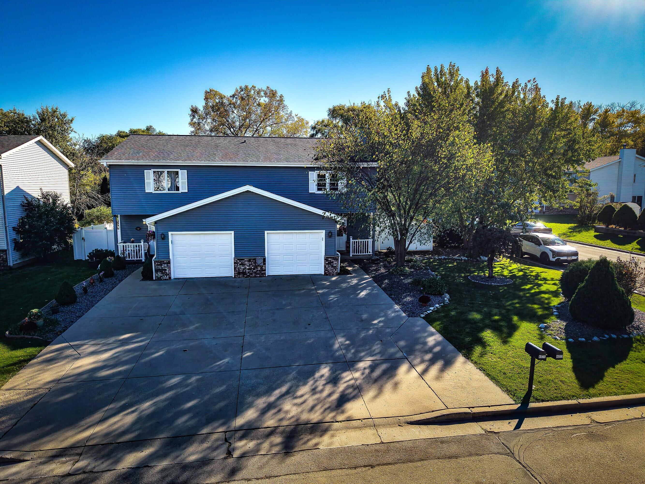 4071 W Mangold Ave Property Photo 1
