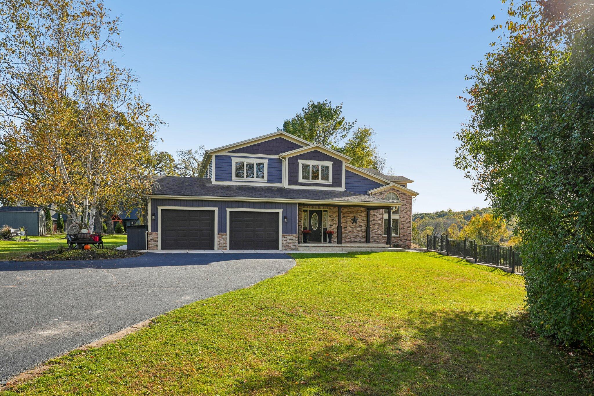 W323s6675 Whitetail Meadows Dr Property Photo 1