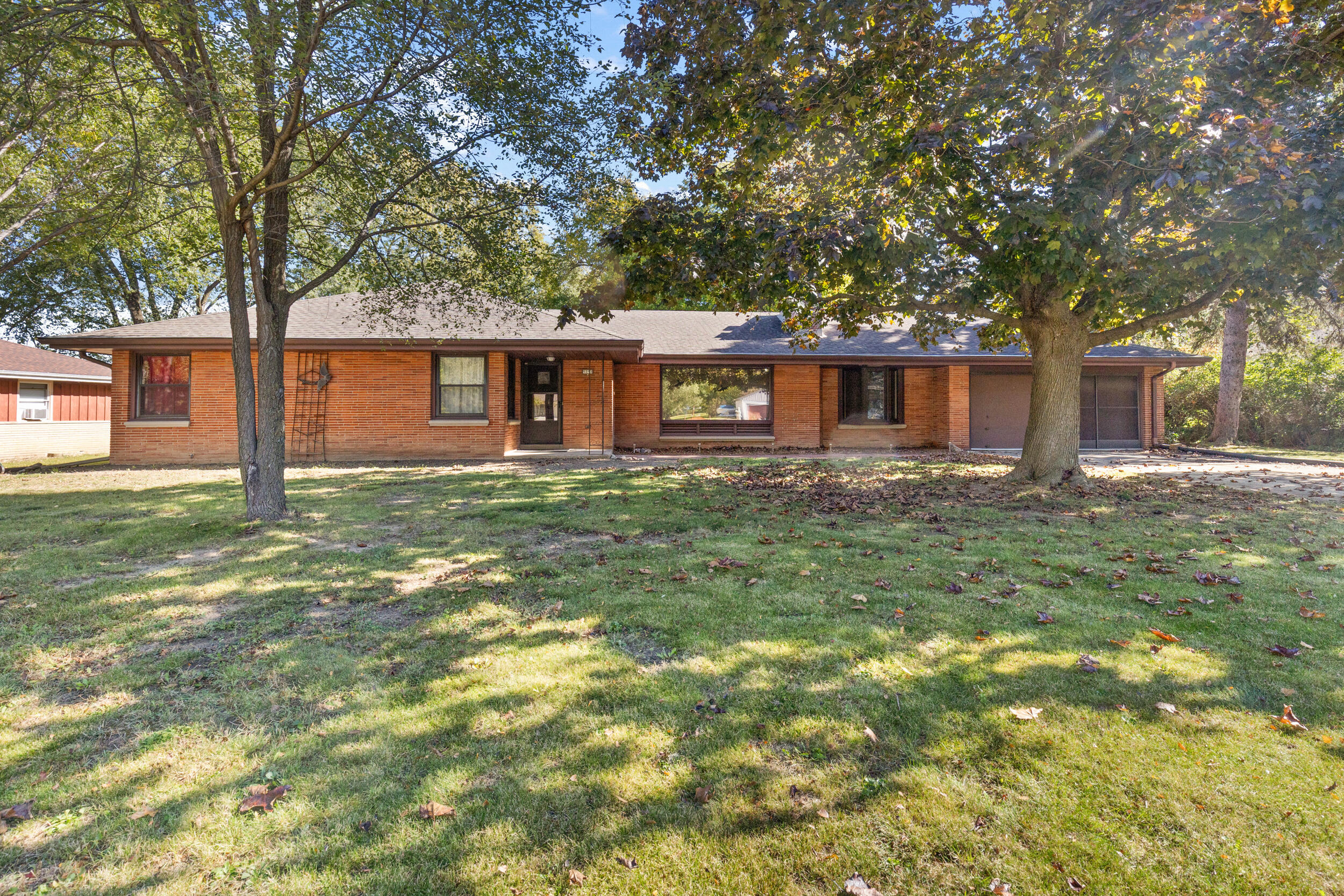 5252 S Tuckaway Dr Property Photo 1