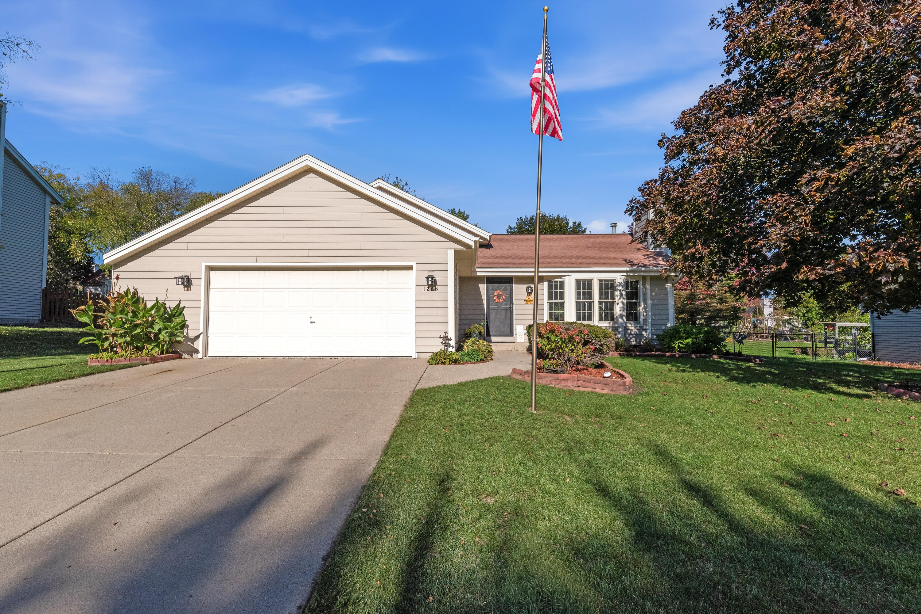 1263 River Park Cir Property Photo 1