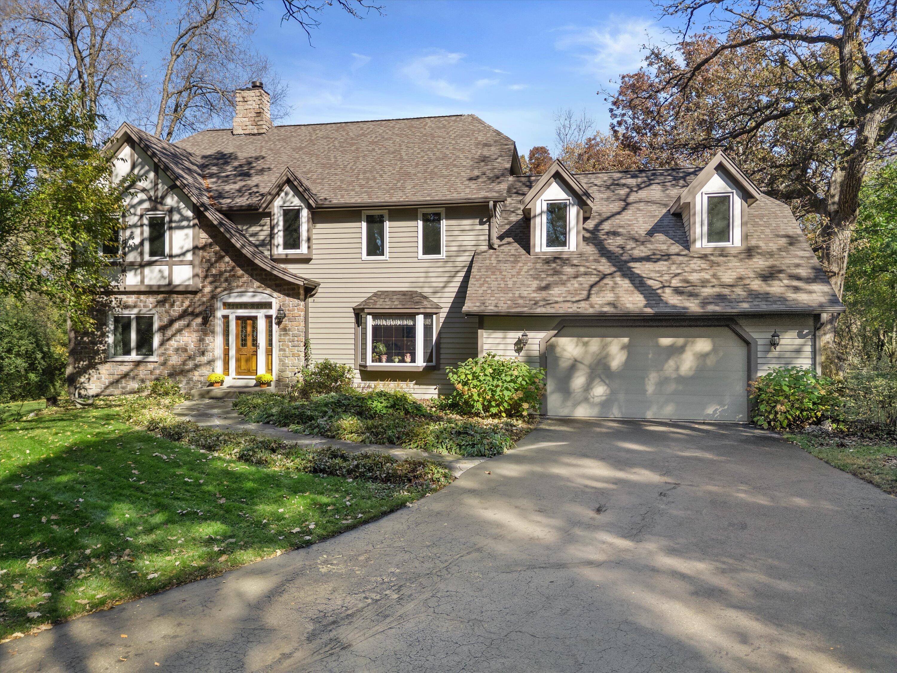 W350s7890 Prairie Farms Ct Property Photo 1