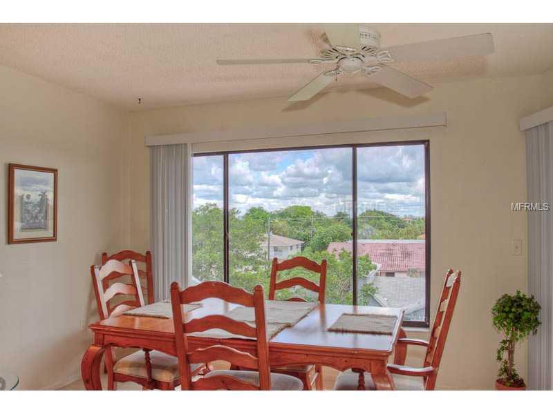 131 Garfield Dr #4c Property Photo 6