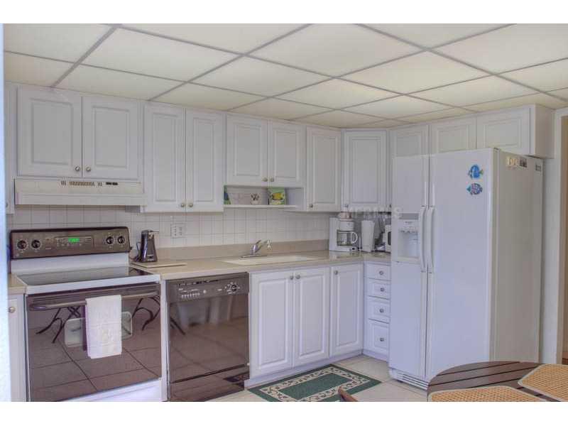 131 Garfield Dr #4c Property Photo 8