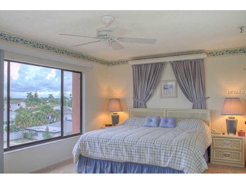 131 Garfield Dr #4c Property Photo 11