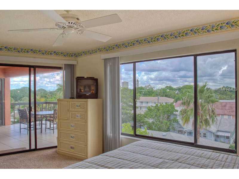 131 Garfield Dr #4c Property Photo 12