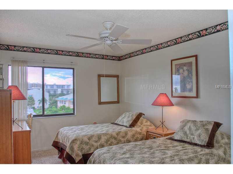 131 Garfield Dr #4c Property Photo 15