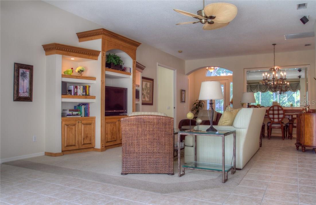 6939 Lennox Pl Property Photo 5