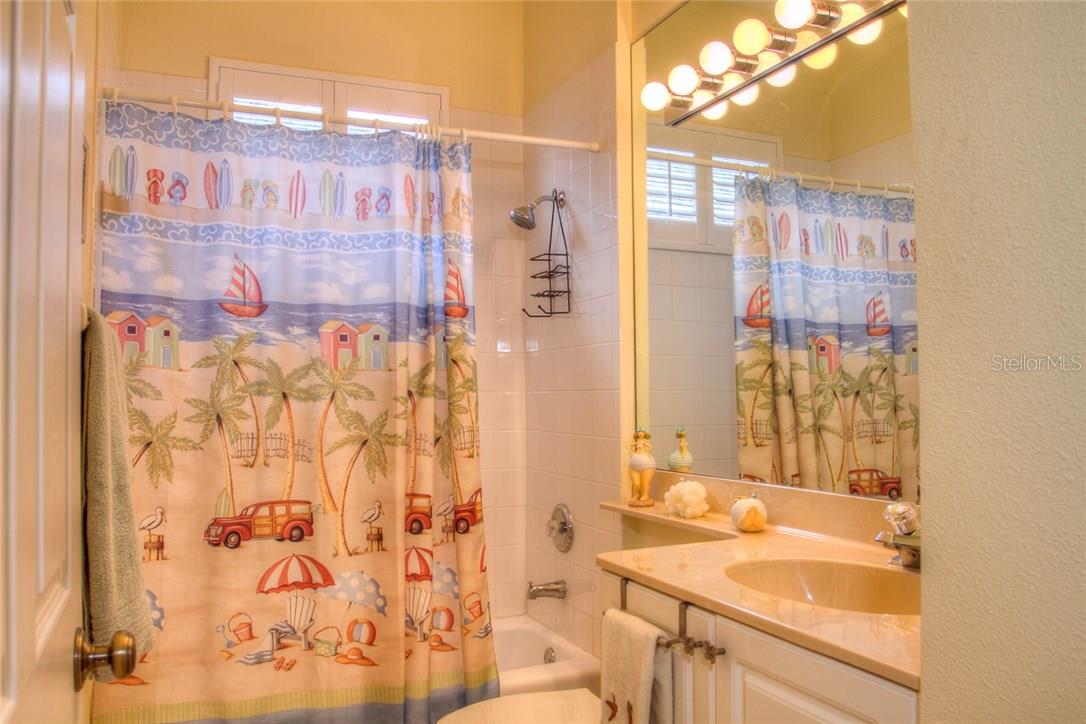 6939 Lennox Pl Property Photo 18