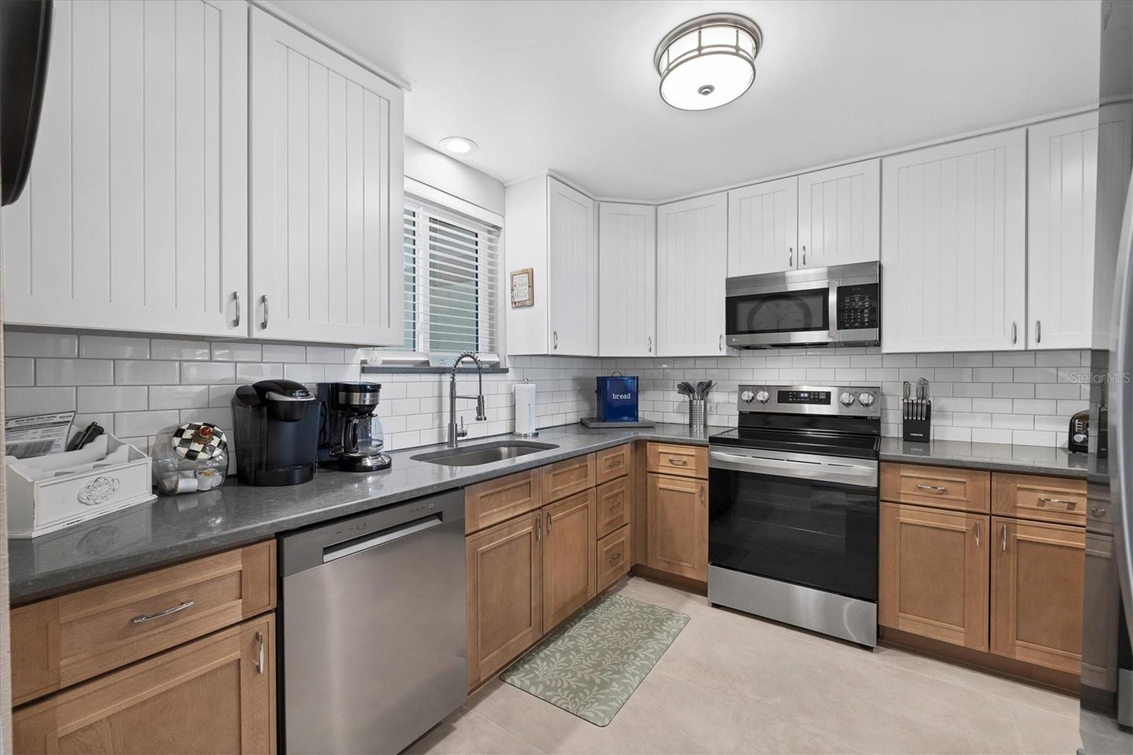 500 S Washington Dr #14a Property Photo 8