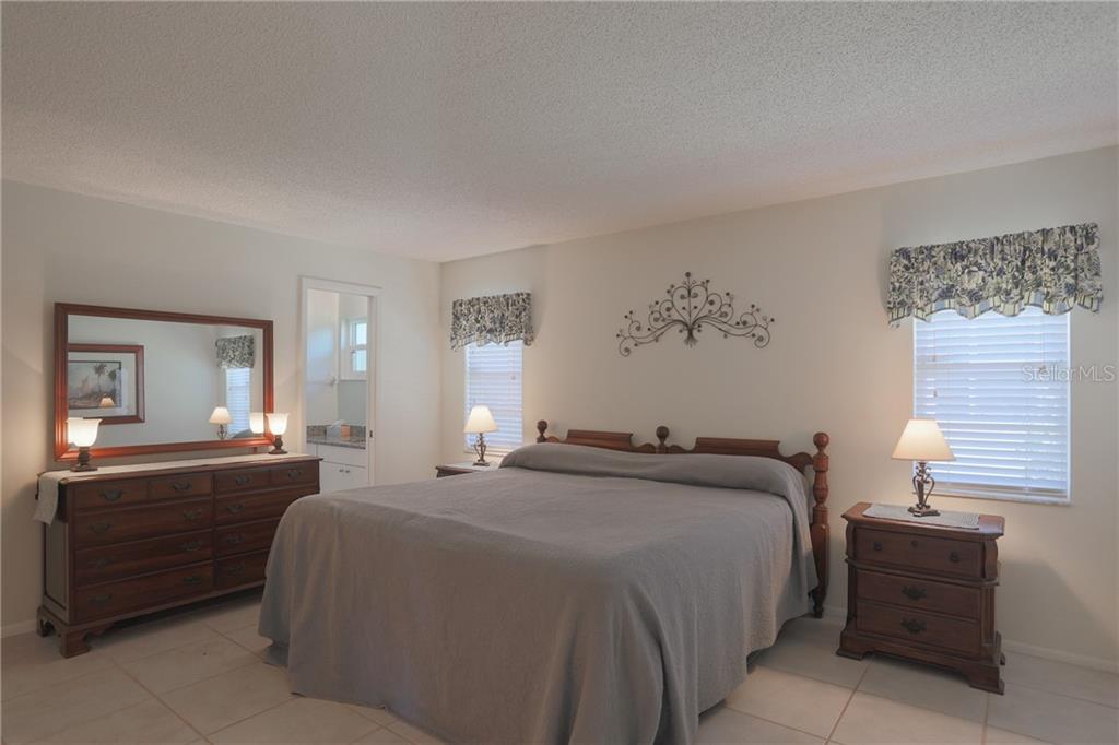 6986 W Country Club Dr N #6986 Property Photo 12