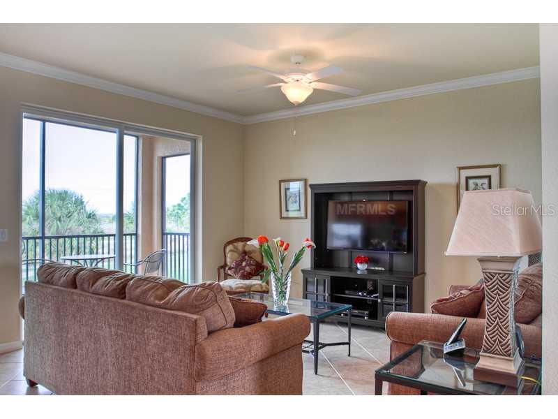 8309 Grand Estuary Trl #206 Property Photo 3
