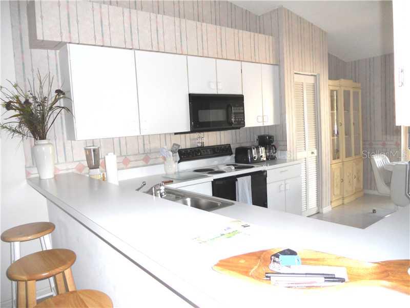 8911 Veranda Way #222 Property Photo 4