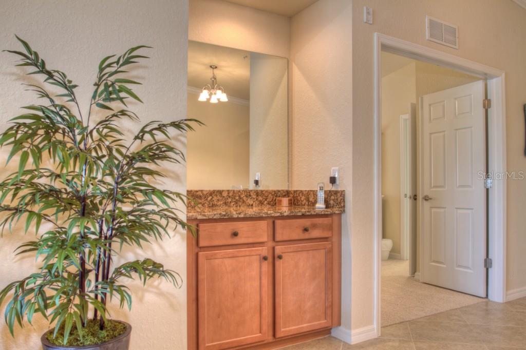 7305 River Hammock Dr #206 Property Photo 9