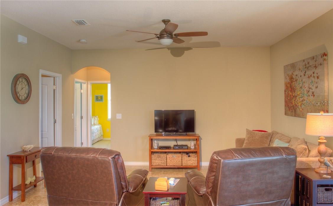 8525 Karpeal Dr Property Photo 11