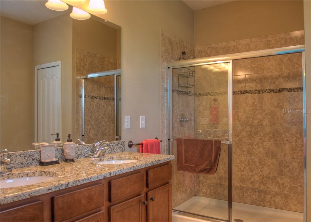 8525 Karpeal Dr Property Photo 16
