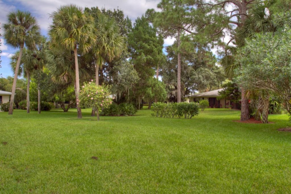 7093 Fairway Bend Ln Property Photo 5