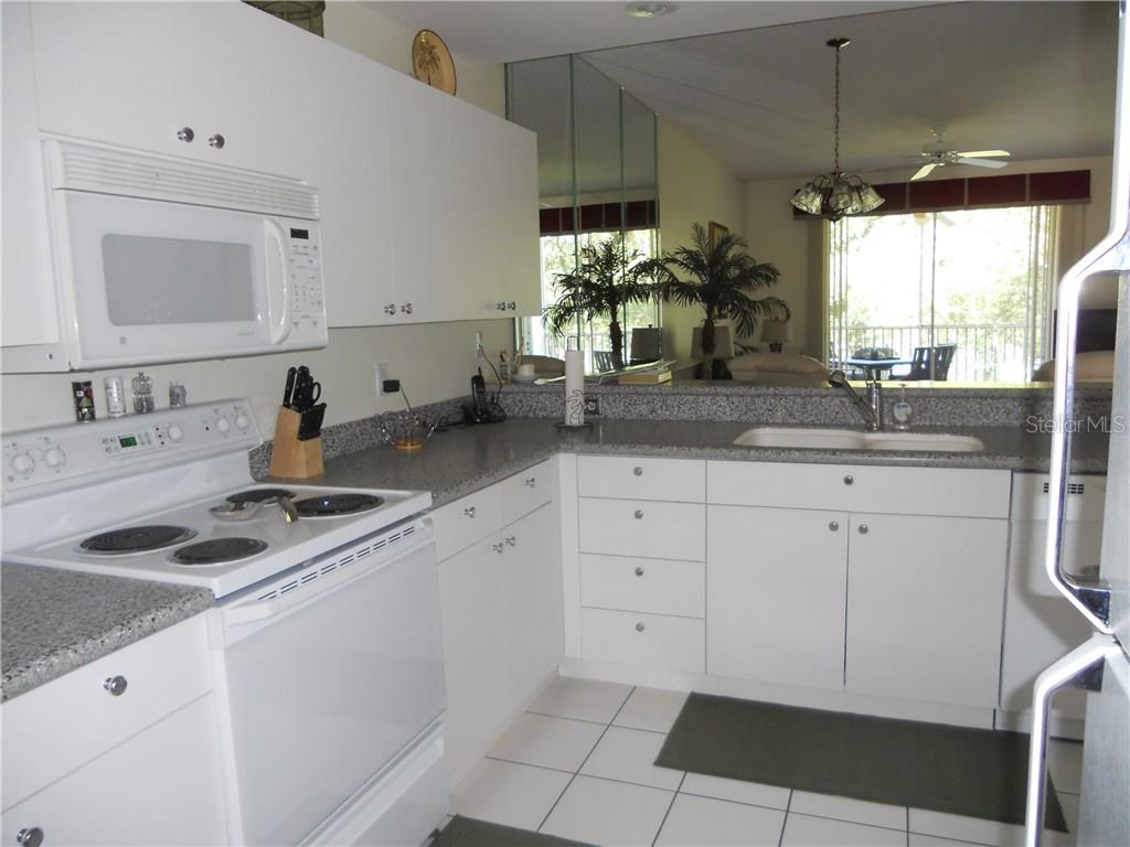 8750 Olde Hickory Ave #9204 Property Photo 2