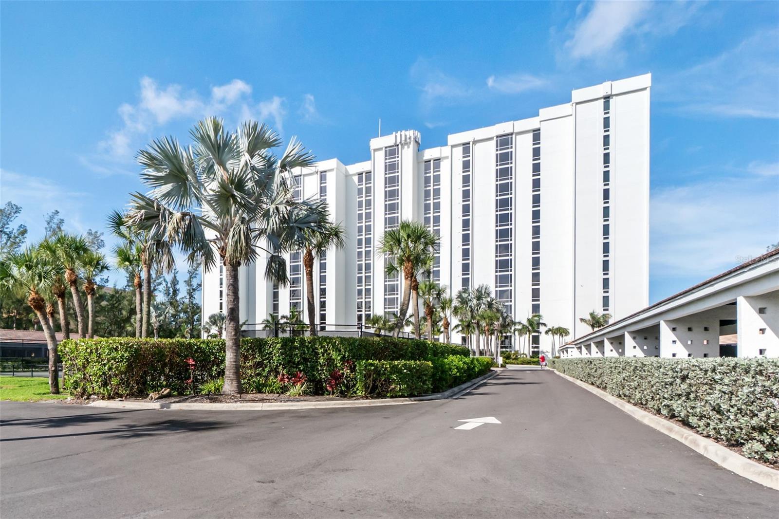 2425 GULF OF MEXICO DR #7C Property Photo 1