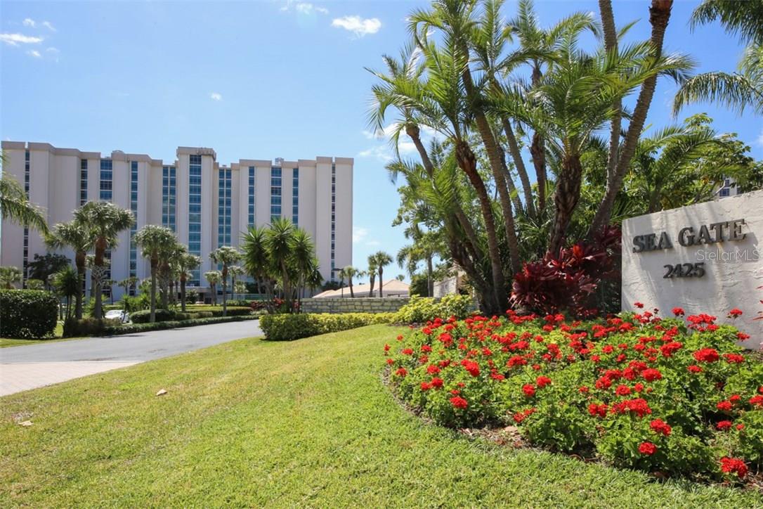 2425 Gulf Of Mexico Dr #7c Property Photo 2