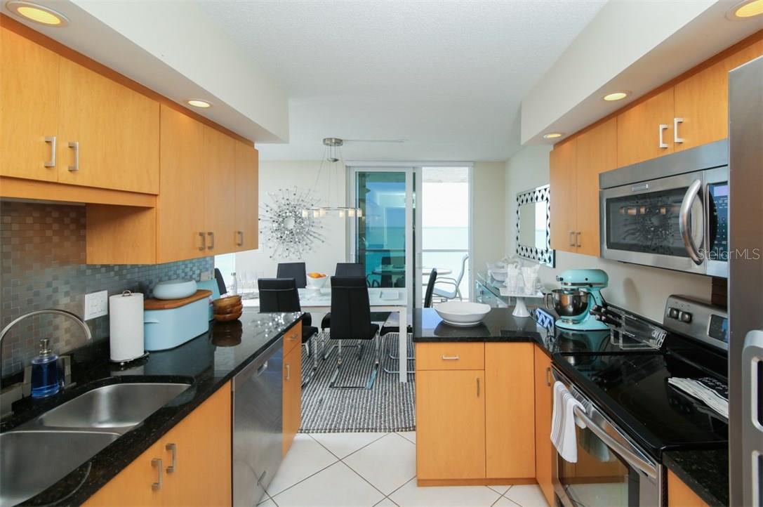 2425 Gulf Of Mexico Dr #7c Property Photo 10