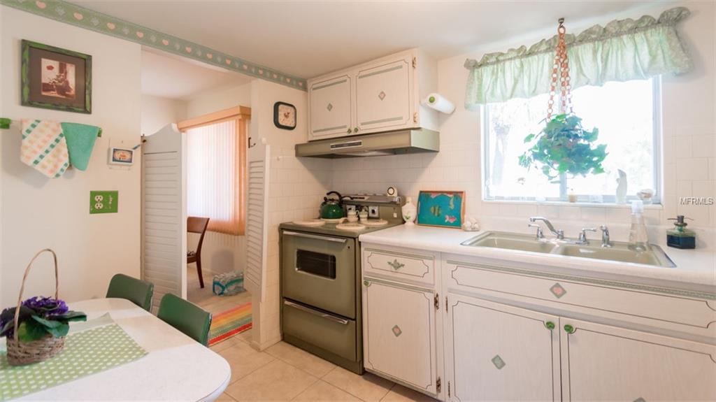 A4415372 Property Photo 2