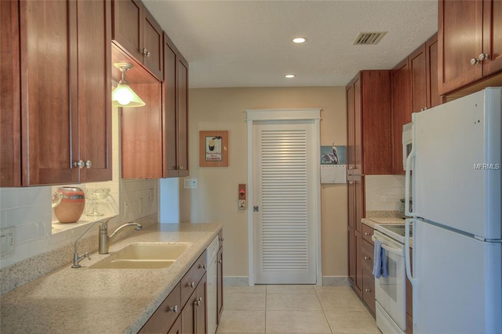 A4415975 Property Photo 10