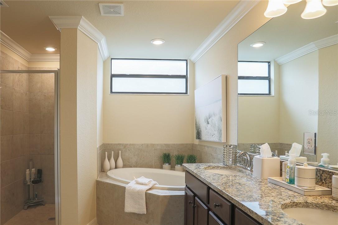 5558 Palmer Cir #106 Property Photo 14