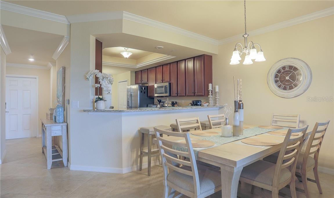 5558 Palmer Cir #106 Property Photo 16