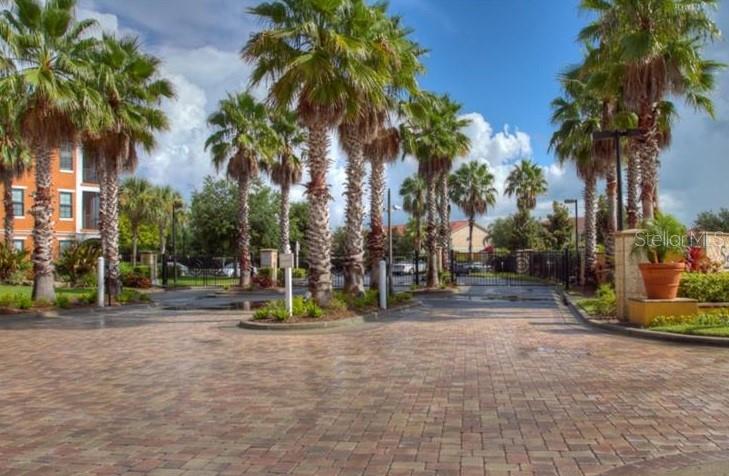 8325 38th Street Cir E #102 Property Photo 32