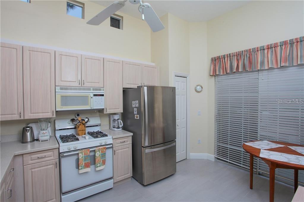 7725 Whitebridge Gln Property Photo 11